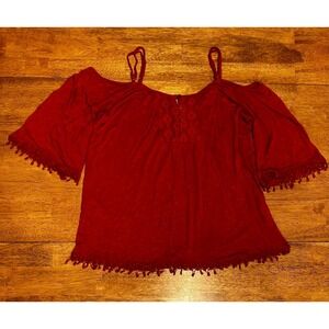 American Rag cold‎ shoulder burgundy top small
